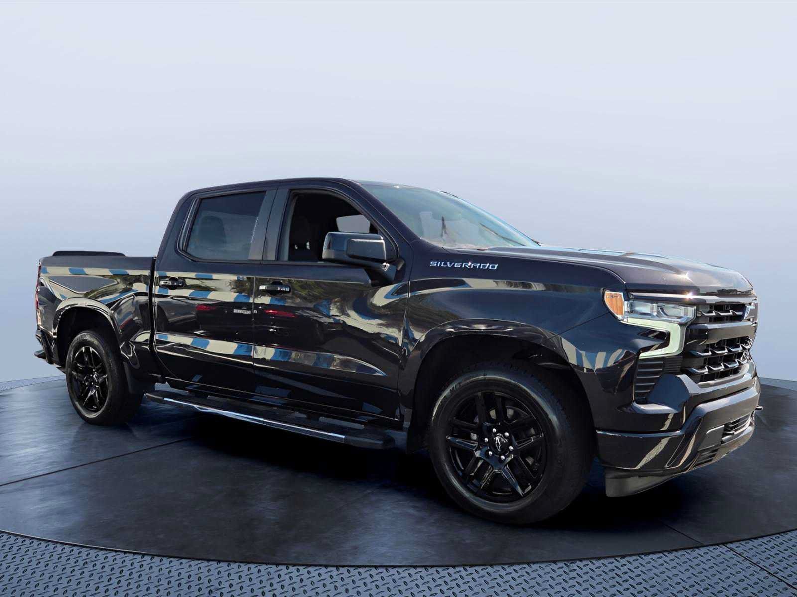 Used 2022 Chevrolet Silverado 1500 RST RWD image 1