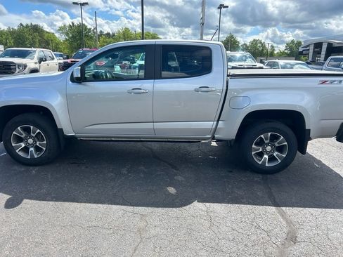 Used 2017 Chevrolet Colorado Z71 AWD/4WD image 7