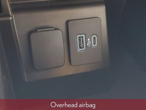 Used 2021 Ford Explorer XLT w/ Equipment Group 202A AWD/4WD image 27