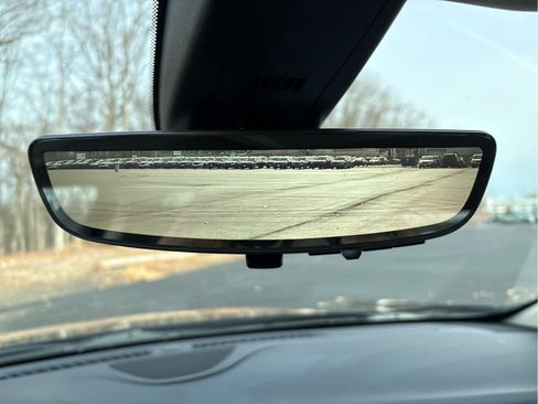 Used 2024 Buick Enclave Essence w/ Experience Buick Package image 34