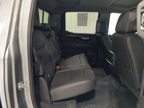 Used 2025 Chevrolet Silverado 1500 LTZ AWD/4WD image 25