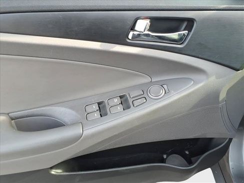 Used 2012 Hyundai Sonata SE FWD image 15