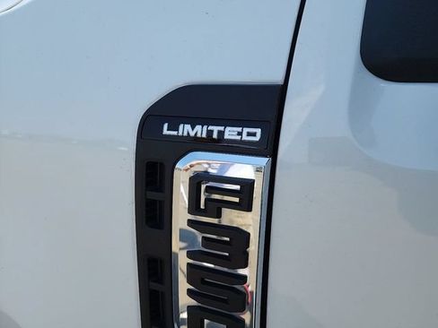 Used 2023 Ford F350 Limited w/ FX4 Off-Road Package AWD/4WD image 10