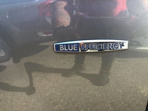 Used 2012 Mercedes-Benz C 250 Coupe image 19