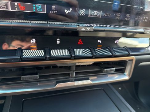 Used 2025 GMC Hummer EV 3X image 36