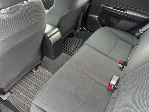 Used 2012 Subaru Impreza 2.0i image 11