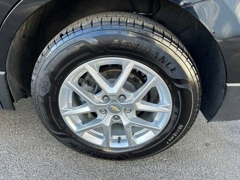 Used 2022 Chevrolet Equinox LT w/ Driver Convenience Package FWD image 48