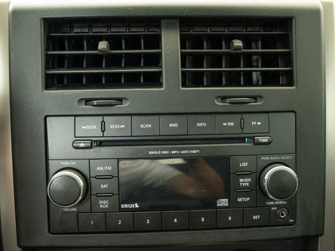 Used 2012 Jeep Liberty Sport image 30