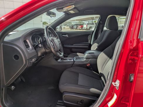 Used 2023 Dodge Charger SXT image 9