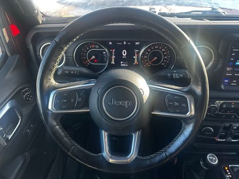 Used 2021 Jeep Gladiator Overland w/ Popular Equipment Package image 3