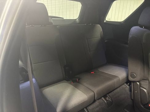 Used 2023 Chevrolet Traverse LT image 35