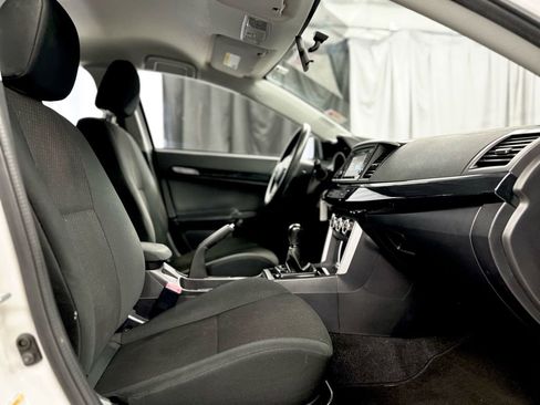 Used 2017 Mitsubishi Lancer ES image 24