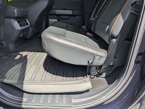 Used 2024 Ford F150 Lariat w/ FX4 Off-Road Package image 30