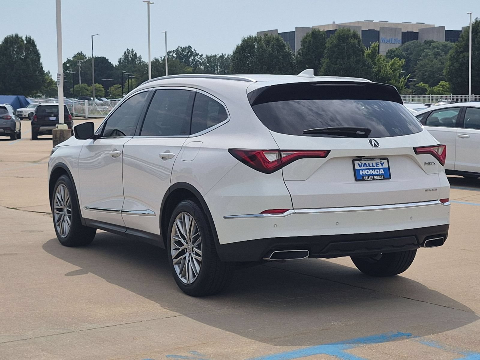 Used 2024 Acura MDX w/ Advance Package AWD/4WD image 7