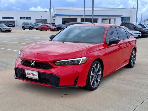 Used 2025 Honda Civic Sport image 4