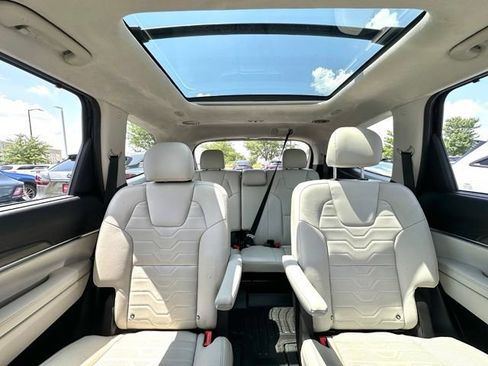 Used 2022 Kia Telluride SX w/ SX Prestige Package AWD/4WD image 32