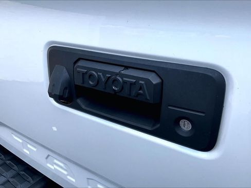 Certified 2021 Toyota Tacoma TRD Sport w/ TRD Premium Sport Package AWD/4WD image 31