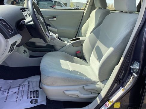 Used 2012 Toyota Prius Two image 10