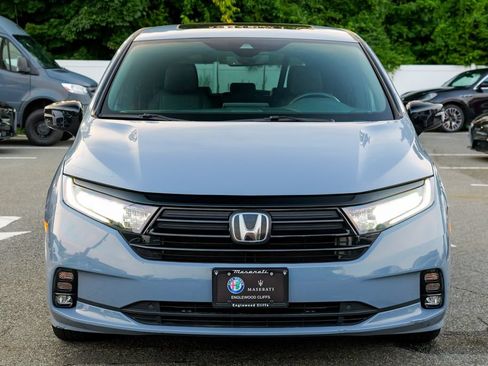 Used 2023 Honda Odyssey Sport image 2