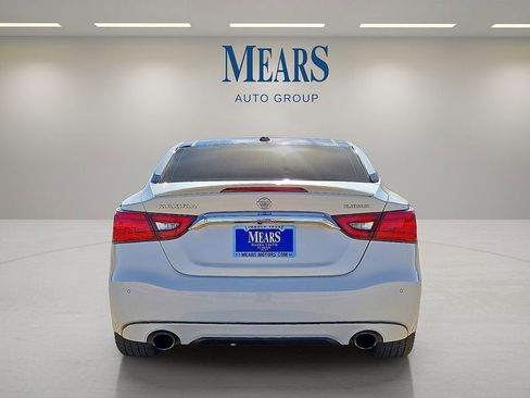 Used 2016 Nissan Maxima Platinum w/ Interior Lighting Package image 4