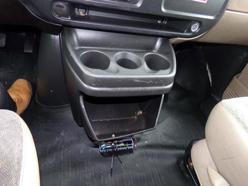 Used 2007 GMC Savana 3500 image 75