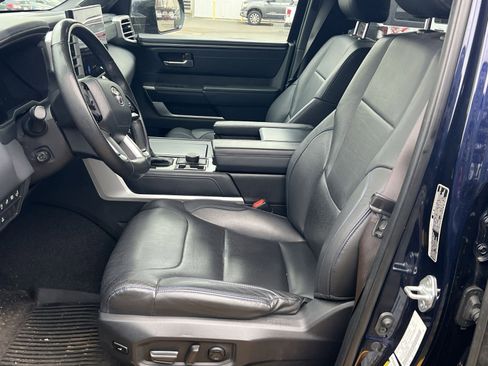 Used 2022 Toyota Tundra Platinum image 10