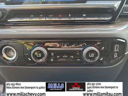 Used 2023 Chevrolet Silverado 1500 RST w/ Redline Edition AWD/4WD image 17