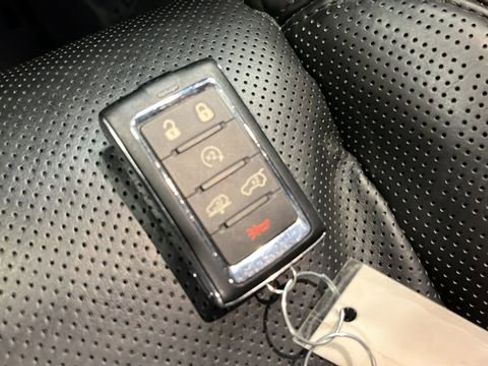 Used 2023 Jeep Grand Wagoneer Series II image 48