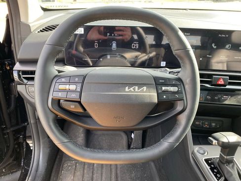 New 2026 Kia Sportage EX w/ EX Panorama Roof Package FWD image 12