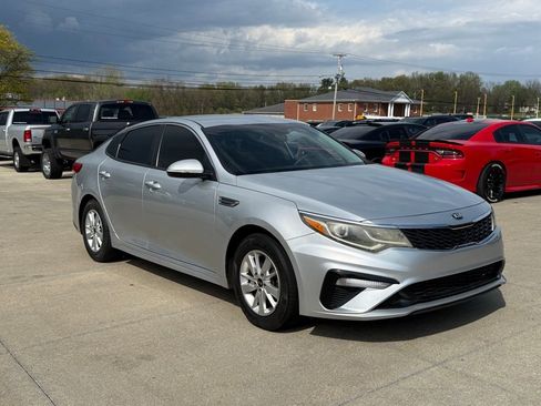 Used 2019 Kia Optima LX FWD image 17
