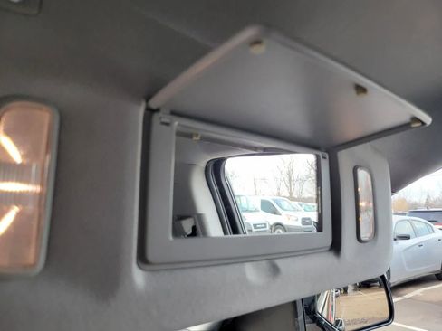 Used 2020 Chevrolet Tahoe 4WD w/ Remote Keyless Entry Package image 33