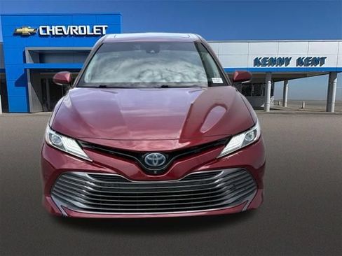 Used 2020 Toyota Camry XLE w/ Driver Assist Package FWD image 7