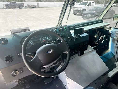 Used 2013 Ford E-350 and Econoline 350 Super Duty w/ Air Conditioning Prep Pkg RWD image 11
