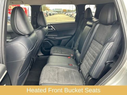 Used 2024 Mitsubishi Outlander SE image 14