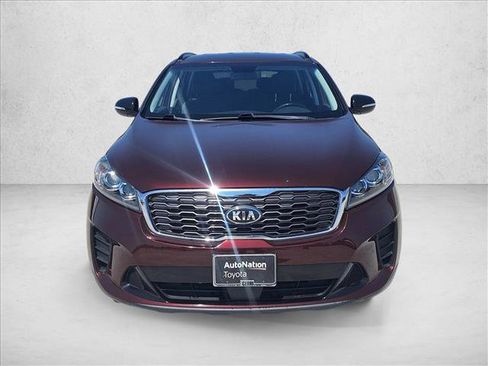Used 2020 Kia Sorento S FWD image 2