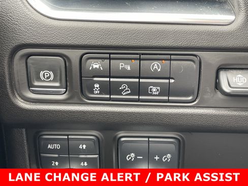 Certified 2024 GMC Yukon AT4 w/ Technology Package AWD/4WD image 32