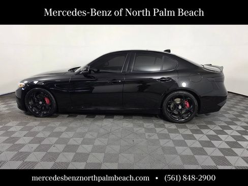 Used 2021 Alfa Romeo Giulia Ti Sport RWD image 3