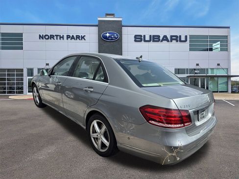 Used 2014 Mercedes-Benz E 350 Sedan image 4