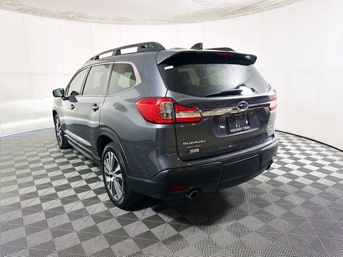 Used 2022 Subaru Ascent Limited AWD/4WD image 5