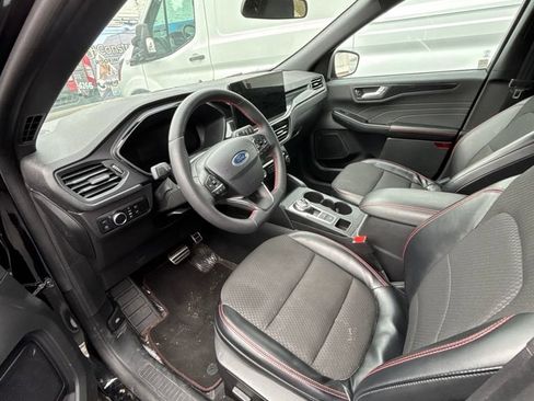 Used 2023 Ford Escape ST-Line w/ Equipment Group 301A FWD image 6