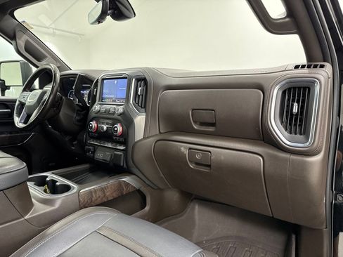 Used 2023 GMC Sierra 2500 Denali w/ Denali Ultimate Package AWD/4WD image 35