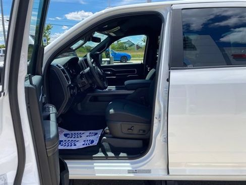 New 2026 RAM 2500 Big Horn AWD/4WD image 11