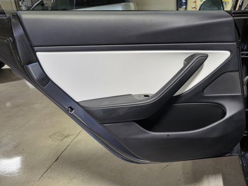 Used 2019 Tesla Model 3 Standard Range Plus RWD image 13