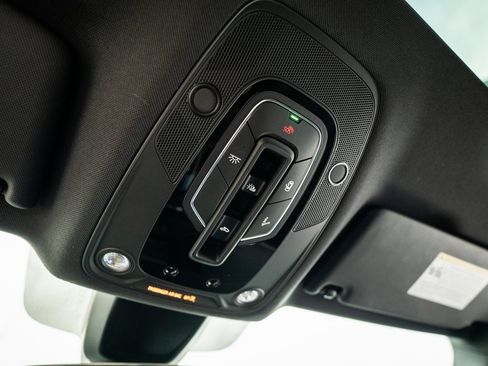 Used 2023 Audi Q5 2.0T Premium w/ Convenience Package image 37