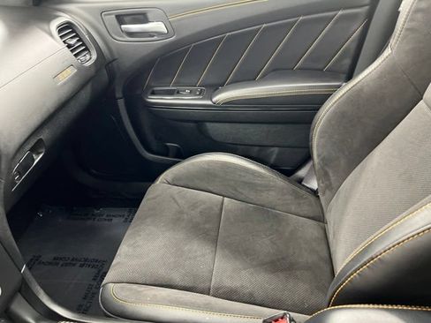 Used 2022 Dodge Charger Scat Pack RWD image 20
