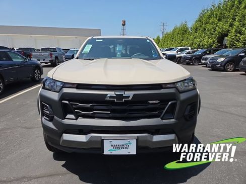 New 2026 Chevrolet Colorado Trail Boss AWD/4WD image 2