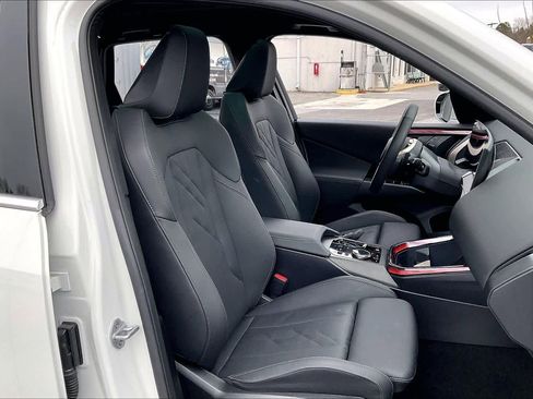 Used 2025 BMW X3 xDrive30i w/ Convenience Package image 8