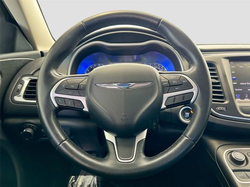 Used 2015 Chrysler 200 Limited w/ Convenience Group FWD image 17