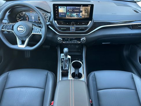 New 2025 Nissan Altima 2.5 SR w/ SR Premium Package image 13