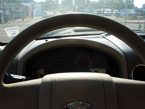 Used 2005 Ford F150 STX RWD image 10